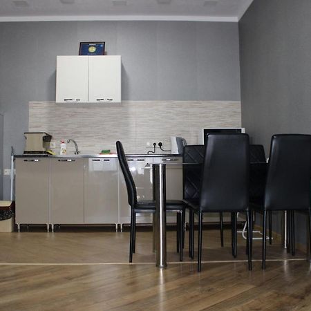 Ann'S Apartment Тбилиси Екстериор снимка