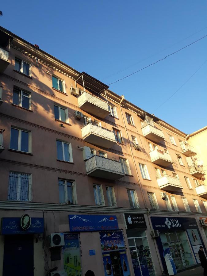 Ann'S Apartment Тбилиси Екстериор снимка